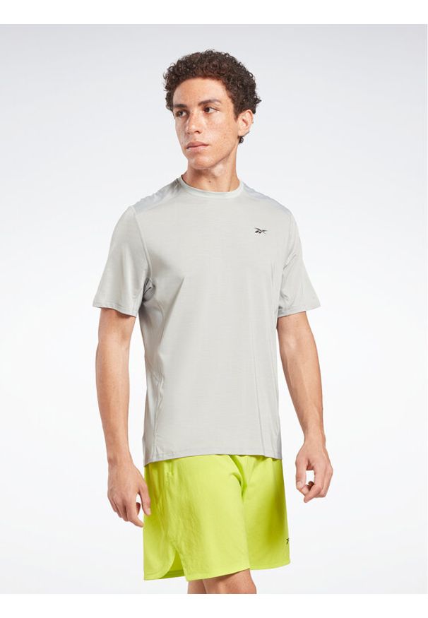 Reebok T-Shirt ACTIVCHILL Athlete T-Shirt H52185 Szary. Kolor: szary. Materiał: syntetyk