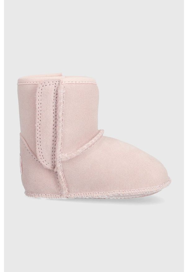Ugg - UGG śniegowce zamszowe dziecięce I BABY CLASSIC G kolor różowy. Zapięcie: rzepy. Kolor: różowy. Materiał: zamsz