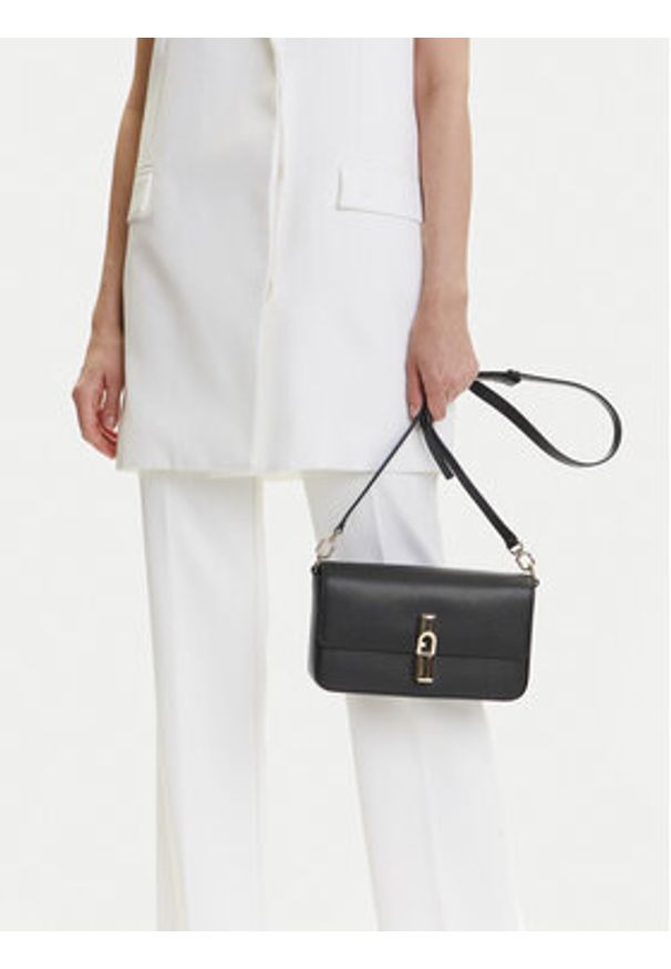 Furla Torebka WB01826 ARE000 CN O6000 Czarny. Kolor: czarny. Materiał: skórzane