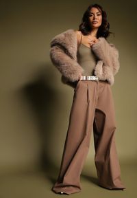 Renee - Jasnobrązowe Szerokie Spodnie High Waist z Bawełny z Dołączonym Ozdobnym Łańcuszkiem Romira. Stan: podwyższony. Kolor: brązowy. Materiał: bawełna. Styl: elegancki #6