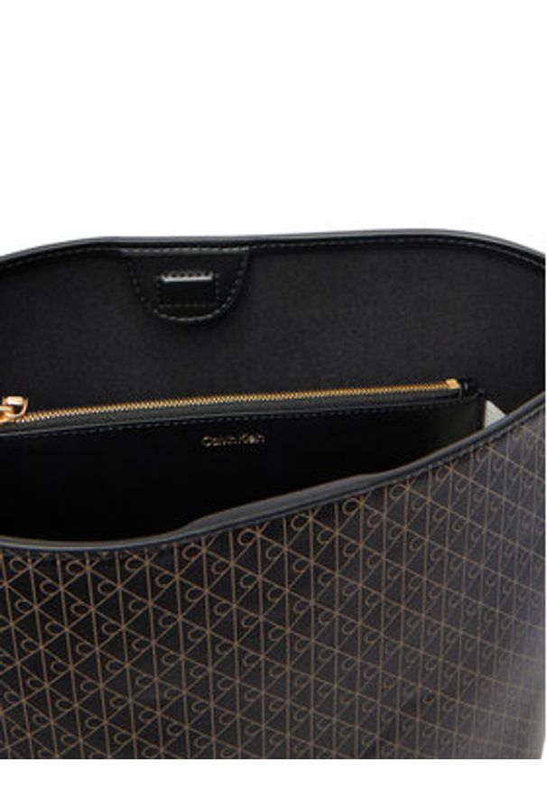 Calvin Klein Torebka Emblem Aop Medium Bucket LV04F3365G Czarny. Kolor: czarny. Materiał: skórzane
