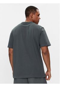 Adidas - adidas T-Shirt City Escape IN3709 Zielony Loose Fit. Kolor: zielony. Materiał: bawełna #2