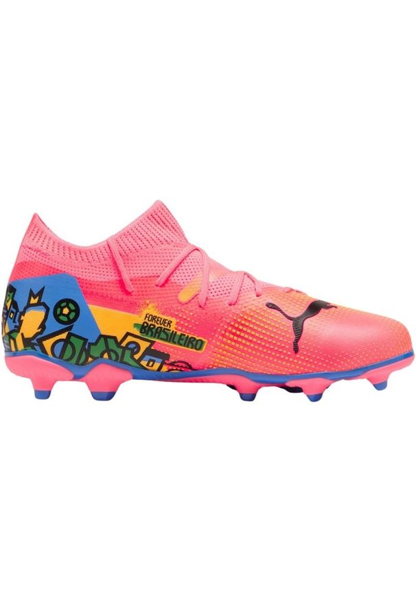 Buty piłkarskie Puma Future 7 Match Njr FG/AG Jr 107841 01 różowe. Kolor: różowy. Materiał: dzianina, syntetyk. Szerokość cholewki: normalna. Sport: piłka nożna