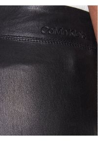 Calvin Klein Spodnie skórzane K20K205363 Czarny Slim Fit. Kolor: czarny. Materiał: skóra #4
