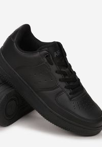 Born2be - Czarne Sneakersy Adriney. Zapięcie: sznurówki. Kolor: czarny. Materiał: prążkowany. Szerokość cholewki: normalna. Wzór: aplikacja. Sezon: lato #2