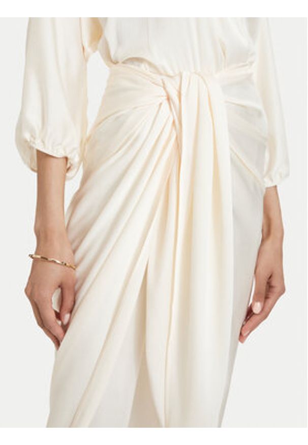 ACCESS FASHION Sukienka wieczorowa 63-3379-357 Kremowy Regular Fit. Kolor: kremowy. Materiał: syntetyk. Styl: wizytowy