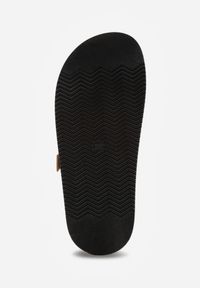 Renee - Ciemnobeżowe Klapki z Przekładanymi Paskami i Regulacją z Klamrą Celilye. Okazja: na co dzień. Kolor: beżowy. Materiał: koronka. Sezon: lato. Styl: casual, boho #7