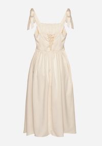 Born2be - Jasnobeżowa Rozkloszowana Sukienka Vices na Wiązanych Ramiączkach Natavine. Okazja: na co dzień, na imprezę. Typ kołnierza: dekolt kwadratowy. Kolor: beżowy. Materiał: poliester, jeans. Długość rękawa: na ramiączkach. Sezon: lato. Styl: casual, klasyczny #2