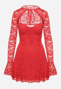 Born2be - Czerwona Rozkloszowana Sukienka Koktajlowa z Koronką i Bolerkiem Eyrfedi. Okazja: na randkę, na ślub cywilny, na wesele. Kolor: czerwony. Materiał: koronka. Długość rękawa: na ramiączkach. Wzór: koronka. Styl: wizytowy #4