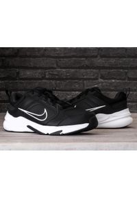 Buty męskie sportowe Nike Defyallday. Kolor: czarny, biały, wielokolorowy. Sport: fitness