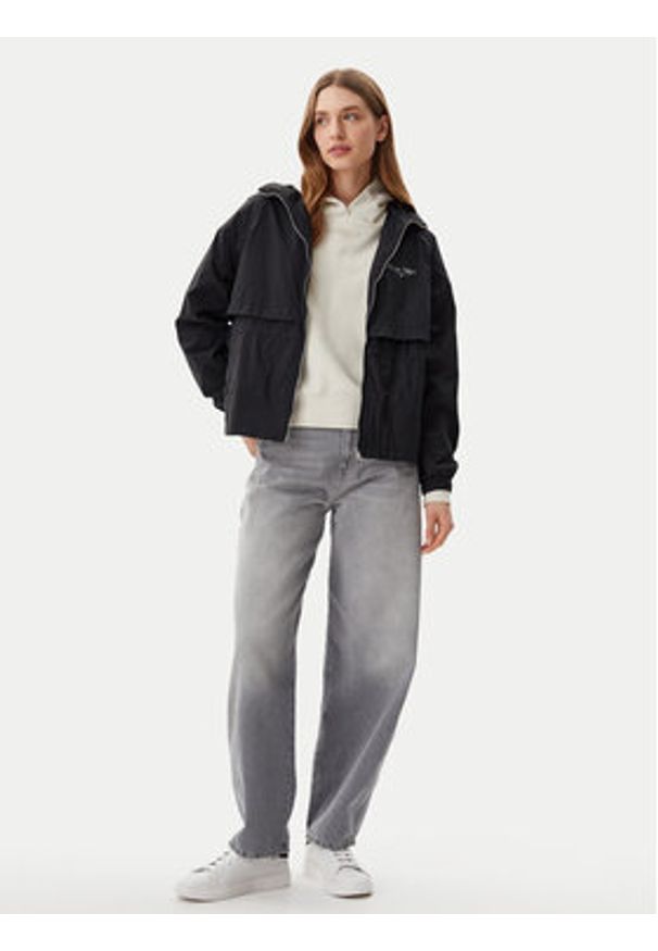 TOMMY HILFIGER - Tommy Hilfiger Wiatrówka WW0WW45413 Czarny Regular Fit. Kolor: czarny. Materiał: syntetyk