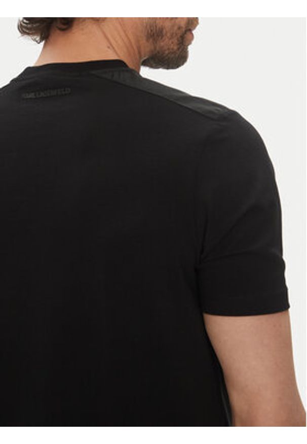 Karl Lagerfeld - KARL LAGERFELD T-Shirt 755037 552221 Czarny Regular Fit. Typ kołnierza: dekolt w karo. Kolor: czarny. Materiał: bawełna