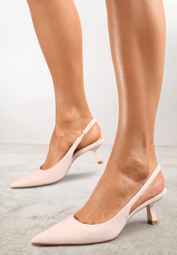 Born2be - Beżowe Sandały na Niskim Obcasie Nunziata. Okazja: na co dzień, na ślub cywilny, na wesele. Kolor: beżowy. Obcas: na obcasie. Styl: casual, elegancki, klasyczny. Wysokość obcasa: niski