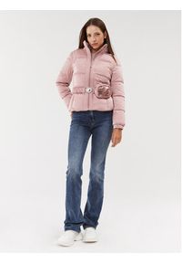 Guess Kurtka zimowa Lucia W3BL19 WEX12 Różowy Regular Fit. Kolor: różowy. Materiał: syntetyk. Sezon: zima