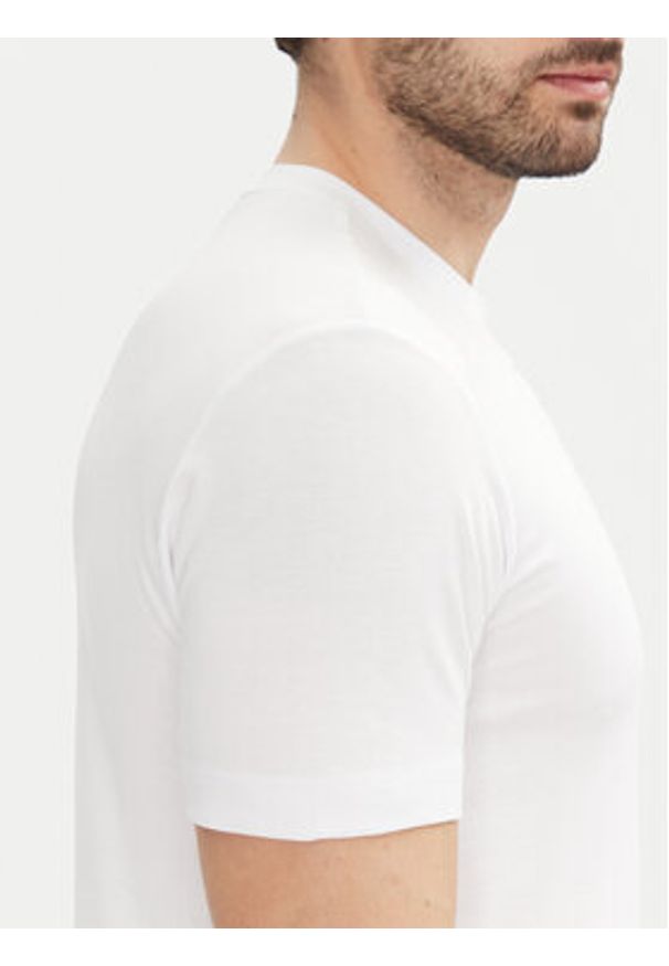 EA7 Emporio Armani T-Shirt 7M000301 AF13739 U0002 Biały Slim Fit. Kolor: biały. Materiał: wiskoza