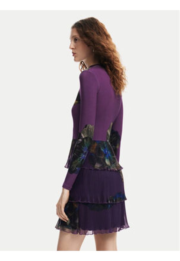 Desigual Sukienka codzienna Pansee Lacroix 24WWVK34 Fioletowy Regular Fit. Okazja: na co dzień. Kolor: fioletowy. Materiał: syntetyk. Typ sukienki: proste. Styl: casual