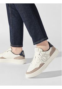 Armani Exchange Sneakersy XUX148 XV601 S030 Biały. Kolor: biały. Materiał: skóra #4