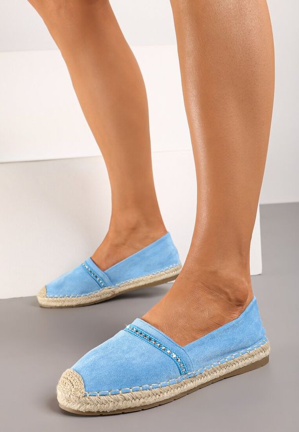 Renee - Niebieskie Espadryle z Plecionym Noskiem i Podeszwą Effielle. Okazja: na co dzień, na plażę, na spacer. Kolor: niebieski. Wzór: aplikacja. Sezon: lato. Styl: elegancki, casual
