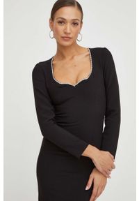 Nissa sukienka kolor czarny midi dopasowana. Typ kołnierza: dekolt w karo. Kolor: czarny. Materiał: tkanina. Typ sukienki: dopasowane. Długość: midi #5