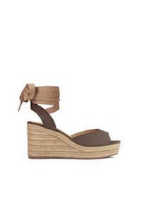 Kazar - Ciemnobrązowe sandały na koturnie i platformie z plecionym sznurkiem. Kolor: brązowy. Materiał: tkanina. Wzór: aplikacja. Sezon: lato. Obcas: na koturnie. Wysokość obcasa: średni #1