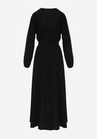 Born2be - Czarna Rozkloszowana Sukienka z Lnem i Wiskozą Zdobiona Guzikami Maitiella. Okazja: na co dzień. Typ kołnierza: dekolt w kształcie V. Kolor: czarny. Materiał: wiskoza, len. Długość rękawa: długi rękaw. Wzór: aplikacja. Sezon: wiosna, lato. Styl: casual, elegancki #2