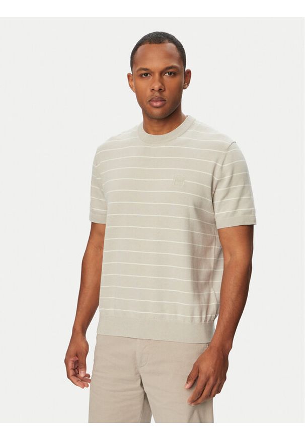 BOSS Sweter Kanacho 50561004 Szary jasny Regular Fit. Kolor: szary. Materiał: bawełna