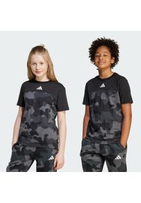 Adidas - Koszulka Seasonal Essentials Camo Cotton Kids. Kolor: biały, wielokolorowy, czarny. Wzór: nadruk