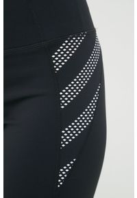 Superdry szorty damskie kolor czarny z nadrukiem high waist. Stan: podwyższony. Kolor: czarny. Materiał: skóra, materiał. Wzór: nadruk #2
