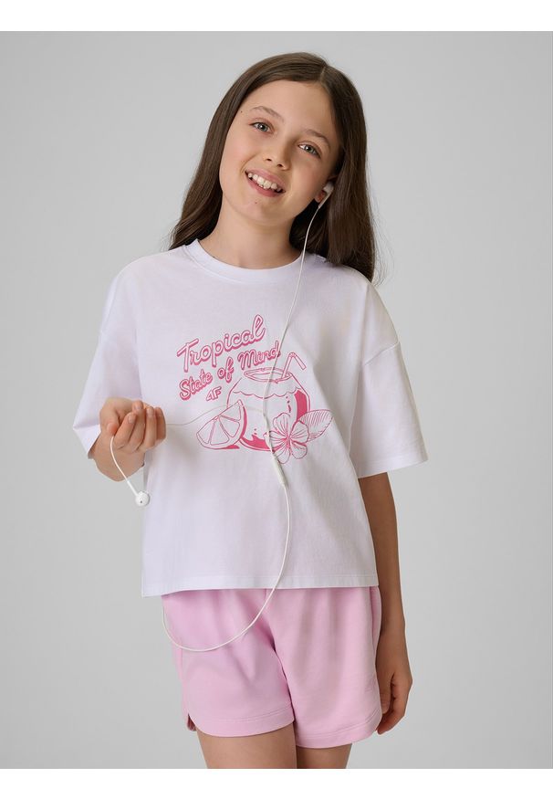 4f - 4F T-shirt loose crop top z nadrukiem dziewczęcy - biały 146/152 (10-12 lat). Okazja: na uczelnię, na co dzień, na spacer. Kolor: biały. Materiał: materiał, bawełna, skóra, dzianina. Długość: krótkie. Wzór: nadruk. Sezon: lato. Styl: casual