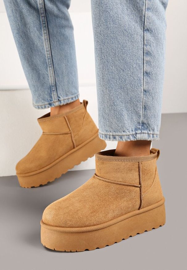 Born2be - Brązowe Krótkie Śniegowce na Platformie Lysindra. Kolor: brązowy. Materiał: jeans, zamsz, futro, wełna. Sezon: zima. Obcas: na platformie. Styl: klasyczny, elegancki