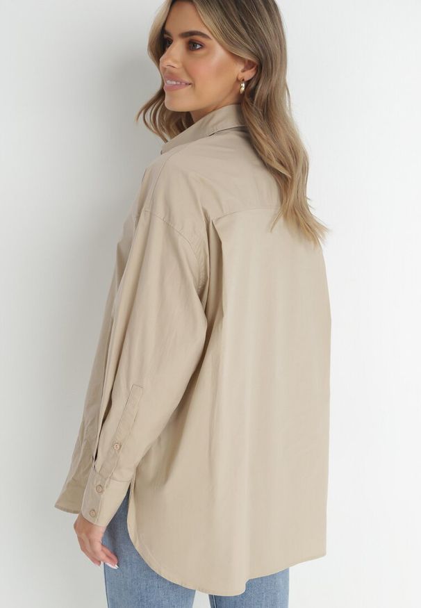 Born2be - Beżowa Koszula Doriemara. Kolor: beżowy. Długość rękawa: długi rękaw. Długość: długie