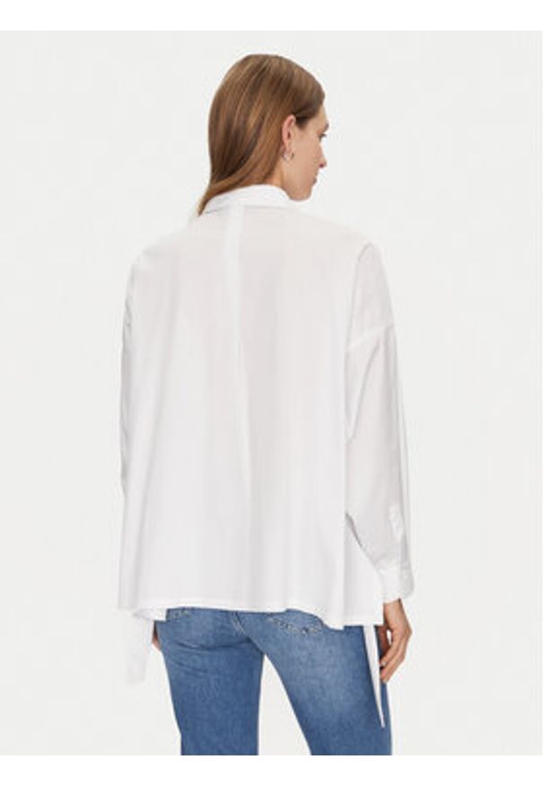 JOOP! Koszula 58 B58Betty 10018868 30044803 Biały Loose Fit. Kolor: biały. Materiał: bawełna