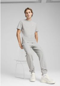 Puma - Męska koszulka Essentials Elevated PUMA Light Gray Heather. Kolor: wielokolorowy, czarny, szary. Wzór: aplikacja, haft