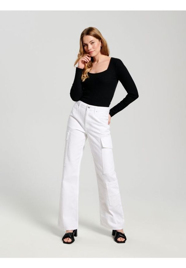 Sinsay - Jeansy wide leg high waist - biały. Stan: podwyższony. Kolor: biały