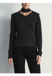 Reserved - Sweter z golfem - ciemnoszary. Typ kołnierza: golf. Kolor: szary. Materiał: wełna, dzianina #1