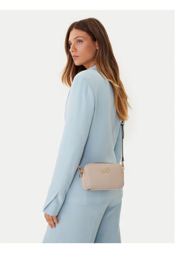 Liu Jo Torebka Ecs S camera Case AF5100 E0058 Beżowy. Kolor: beżowy. Materiał: skórzane