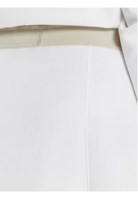 Lacoste Spódnica mini JF2671 Biały Regular Fit. Kolor: biały. Materiał: syntetyk