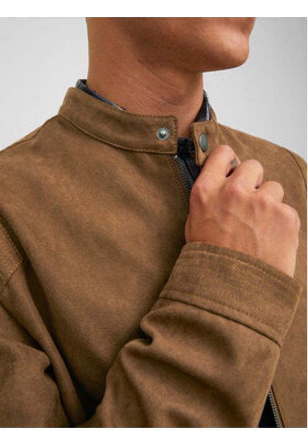 Jack & Jones Kurtka z imitacji skóry Rocky 12223141 Brązowy Regular Fit. Kolor: brązowy. Materiał: skóra