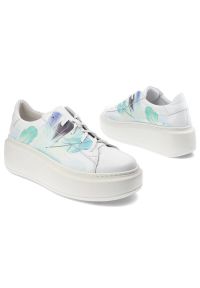Białe Sneakersy Armodo Stylowe Obuwie Damskie Z Nadrukiem. Okazja: na co dzień. Kolor: biały. Materiał: jeans. Wzór: nadruk. Sezon: lato #5