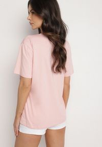 Born2be - Różowy Bawełniany T-shirt Zdobiony Haftem z Motywem w Wiśnie Nevianira. Okazja: na co dzień. Kolor: różowy. Materiał: bawełna. Wzór: aplikacja, haft. Styl: casual #7