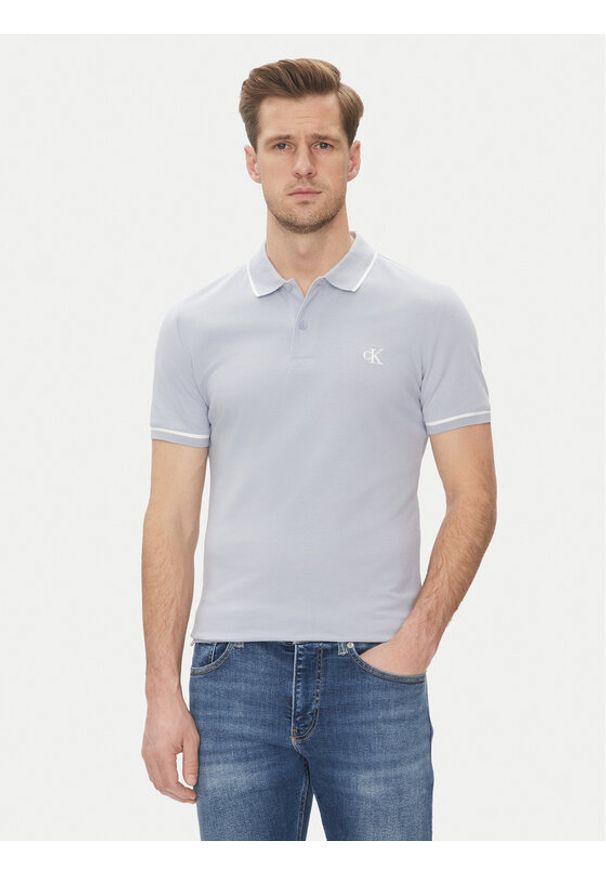 Calvin Klein Jeans Polo J30J315603 Niebieski Slim Fit. Typ kołnierza: polo. Kolor: szary. Materiał: bawełna