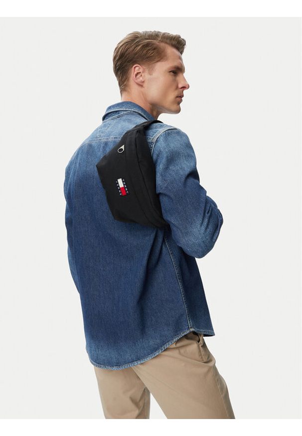 Tommy Jeans Nerka Tjm Ess Daily Bumbag AM0AM14345 Czarny. Kolor: czarny. Materiał: materiał
