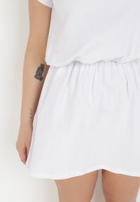 Born2be - Biała Sukienka Harphephine. Kolor: biały. Długość rękawa: krótki rękaw. Długość: mini #6