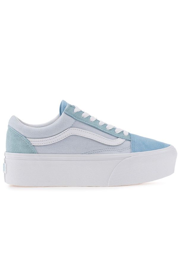 Buty Vans Color Block Old Skool Stackform VN0009PZBLU1 - niebieskie. Zapięcie: pasek. Kolor: niebieski. Materiał: zamsz, guma. Szerokość cholewki: normalna. Obcas: na platformie. Model: Vans Old Skool