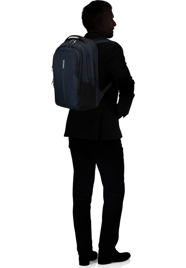 Plecak Samsonite 155195 1090 14.1'' Guardit 3.0 granatowy. Kolor: niebieski. Materiał: materiał, tkanina. Styl: biznesowy, klasyczny, casual