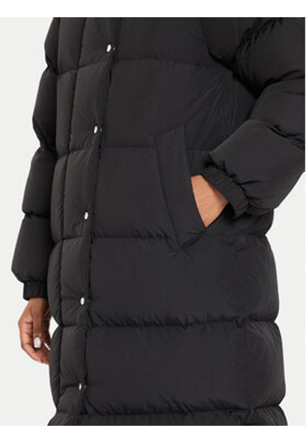 Marella Kurtka puchowa Razzia 2423496044 Czarny Regular Fit. Kolor: czarny. Materiał: syntetyk