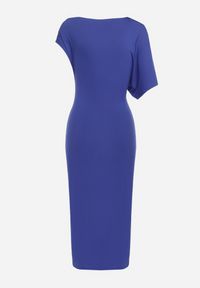 Born2be - Granatowa Asymetryczna Sukienka Midi o Dopasowanym Fasonie Tivalle. Kolor: niebieski. Typ sukienki: asymetryczne. Długość: midi #5