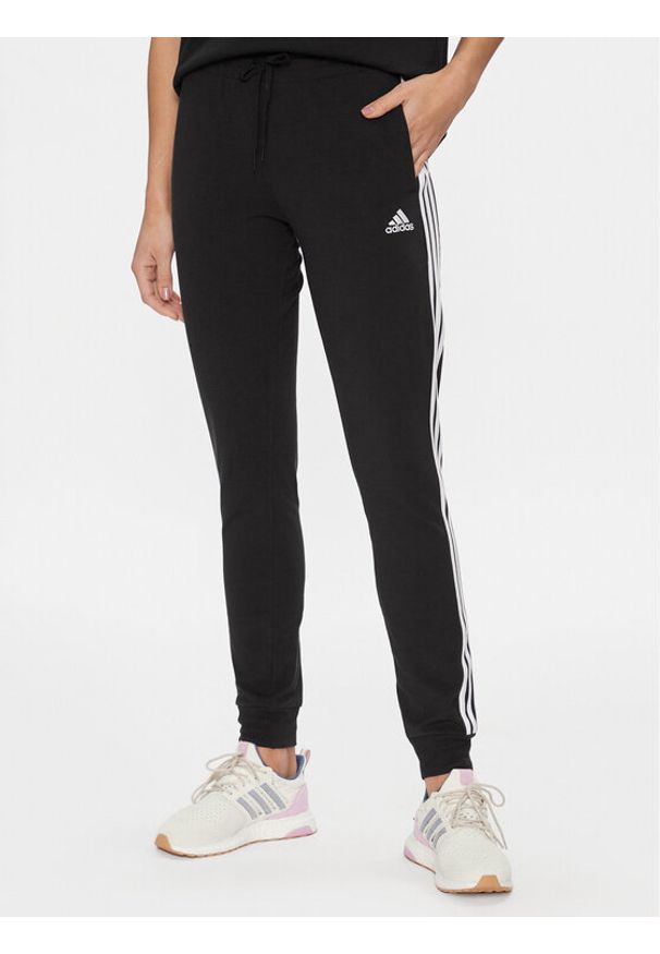 Adidas - adidas Spodnie dresowe 3-Stripes GM5542 Czarny Slim Fit. Kolor: czarny. Materiał: bawełna