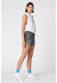 Wrangler - WRANGLER BOYFRIEND SHORTS DAMSKIE SZORTY JEANSOWE OCEAN ROCK W22KP469S. Materiał: jeans. Styl: rockowy #3