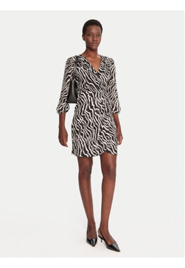 Morgan Sukienka codzienna 252-RUDDY Czarny Regular Fit. Okazja: na co dzień. Kolor: czarny. Materiał: syntetyk. Typ sukienki: proste. Styl: casual